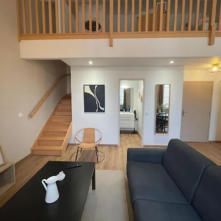 Superbe Duplex Au Pied Du Tram Et De La Gare *