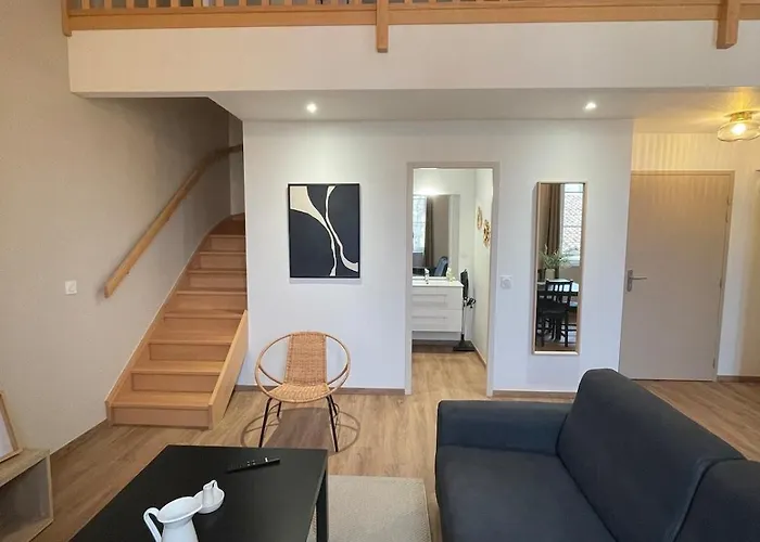 Superbe Duplex Au Pied Du Tram Et De La Gare *