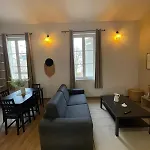 Daire Superbe Duplex Au Pied Du Tram Et De La Gare